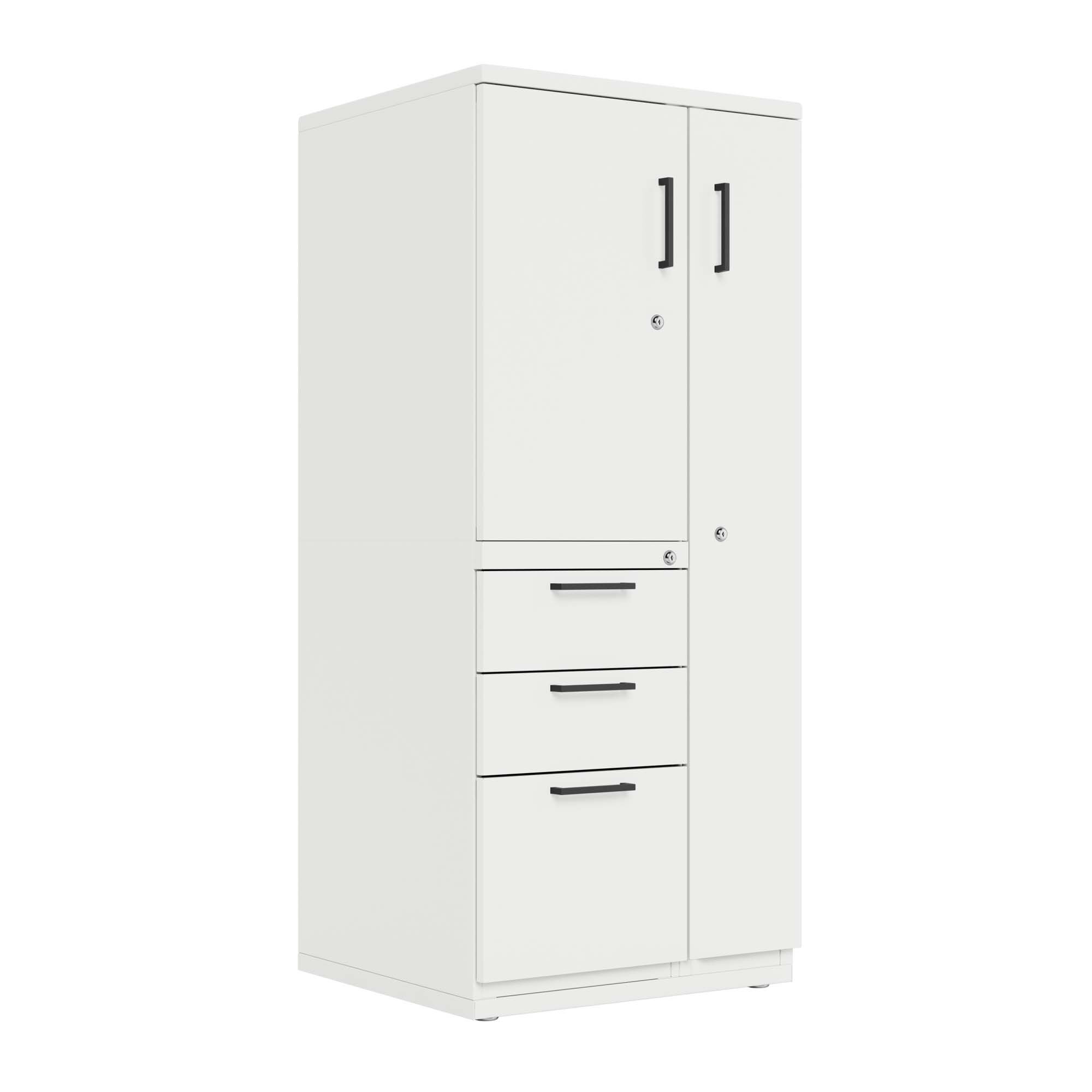 REYWRDLD56_BBF_G5G56B_FrontR3Q